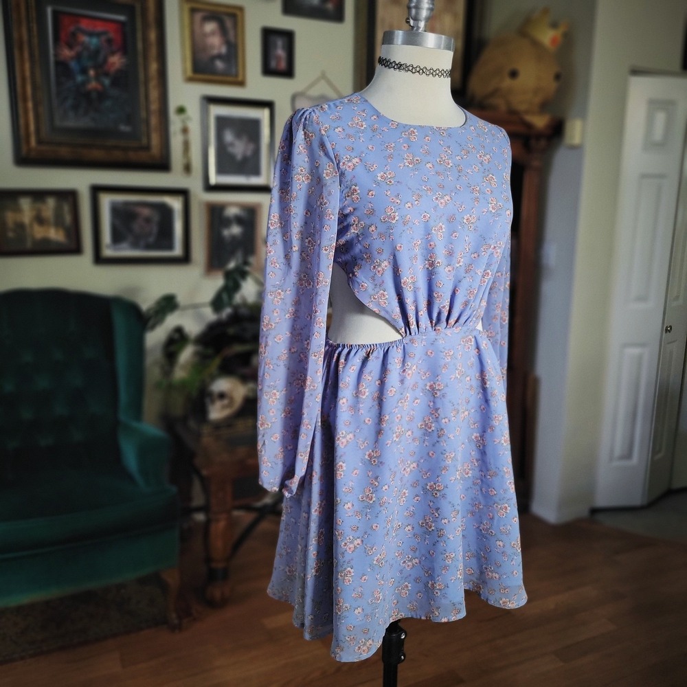 Forever 21 Dress Blue Floral Cut Out Long Sleeve Mini‎ Sun Garden Party XS Small
